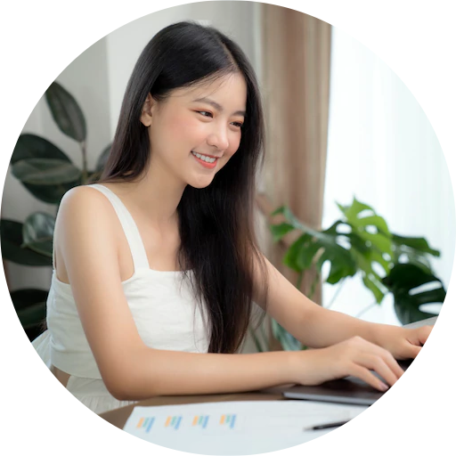 Chị Trần Khánh Linh